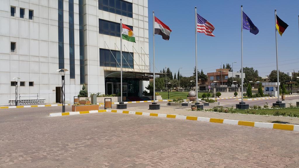Hotel Grand Swiss Erbil Esterno foto