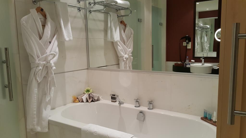 Hotel Grand Swiss Erbil Esterno foto