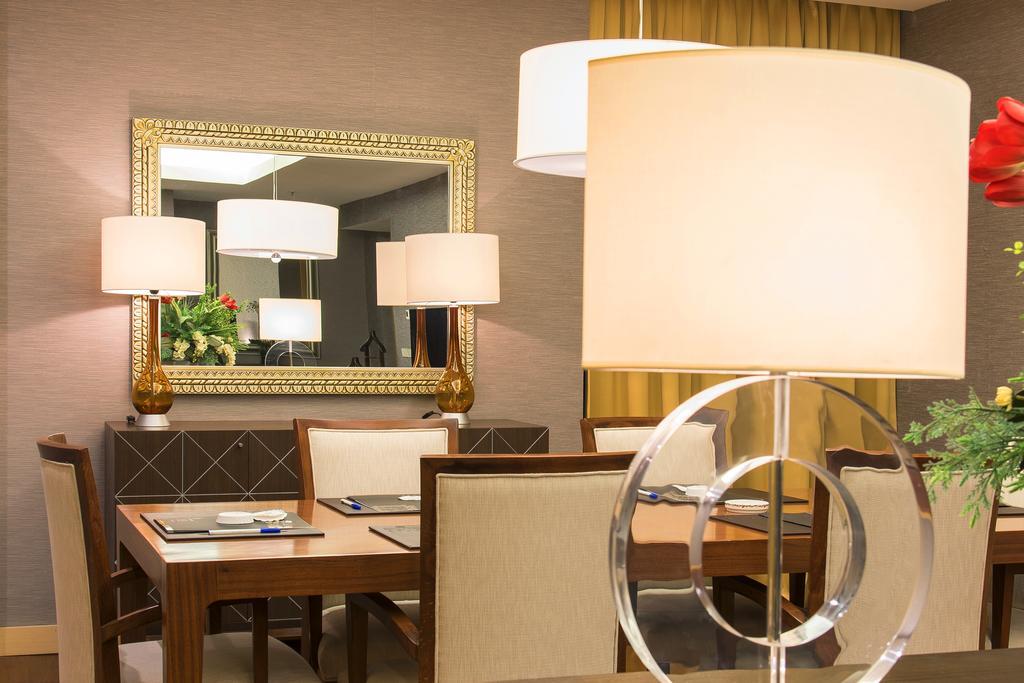 Hotel Grand Swiss Erbil Esterno foto