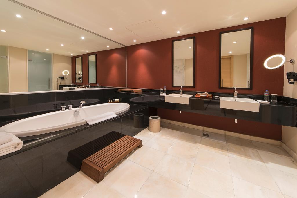 Hotel Grand Swiss Erbil Esterno foto