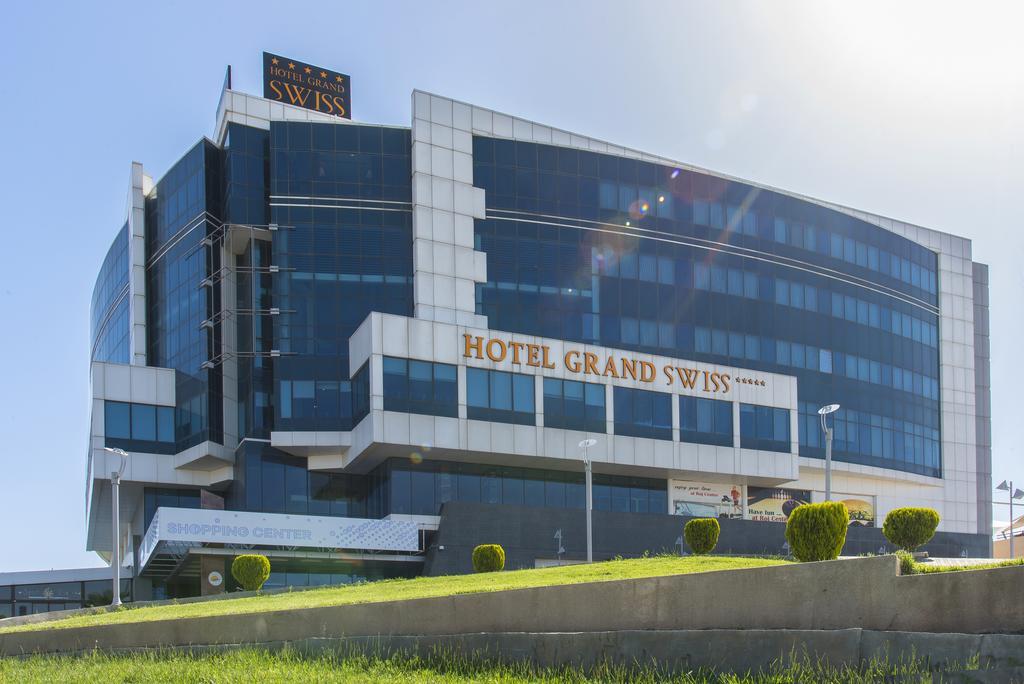 Hotel Grand Swiss Erbil Esterno foto